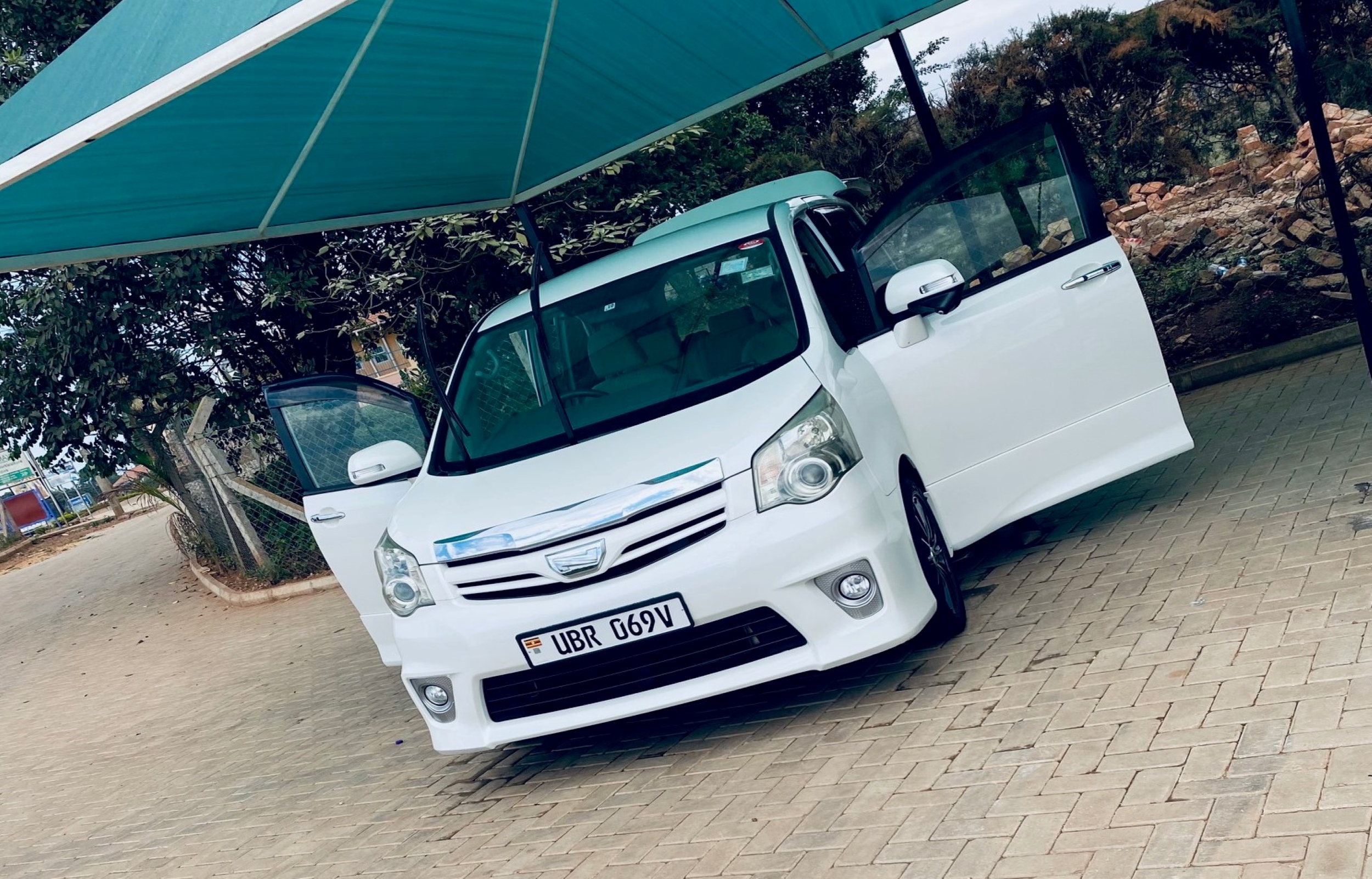 Toyota premio